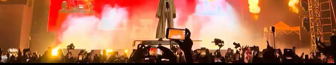 King 2023 live concert — crowd and stage